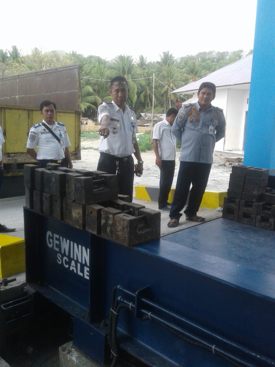 jembatan timbang menhub